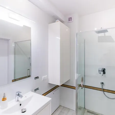 Szczyrkowskie & Fun 8 Z Balkonem - Sauna I Jacuzzi Apartamento Szczyrk